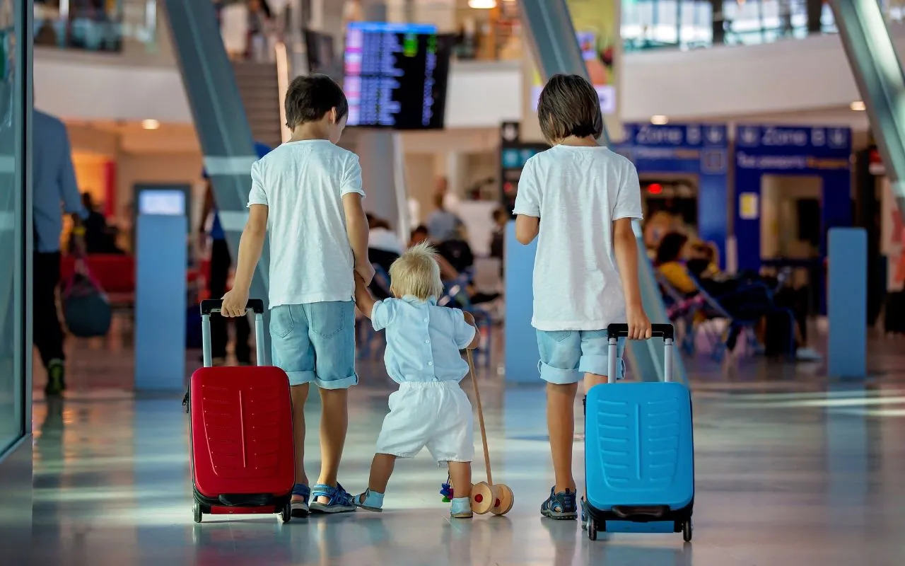 Viajar con Niños: Consejos para Vacaciones en Familia