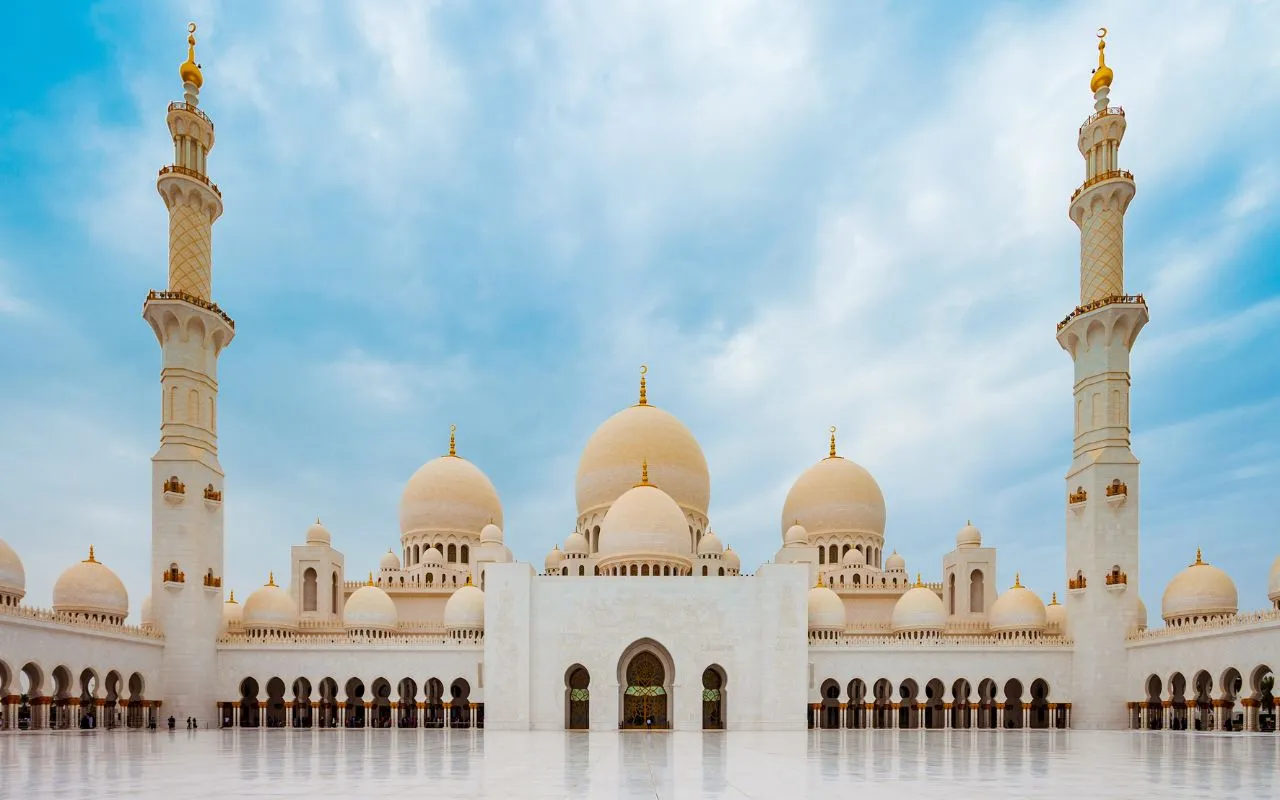 Las Maravillas del Medio Oriente: Ruta por Dubai y Abu Dhabi