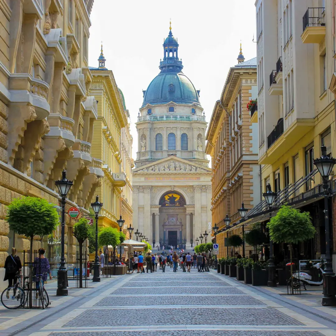 A cultural journey with selected hotels and included experiences