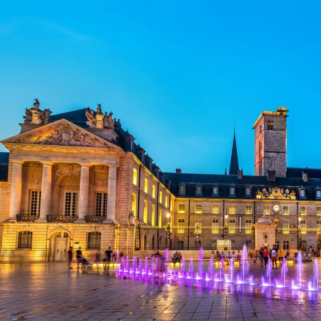 Explora la esencia de dos Europas