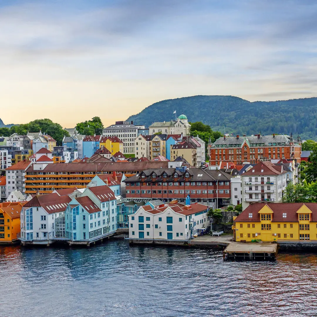 Ruta entre bosques y mares nórdicos
