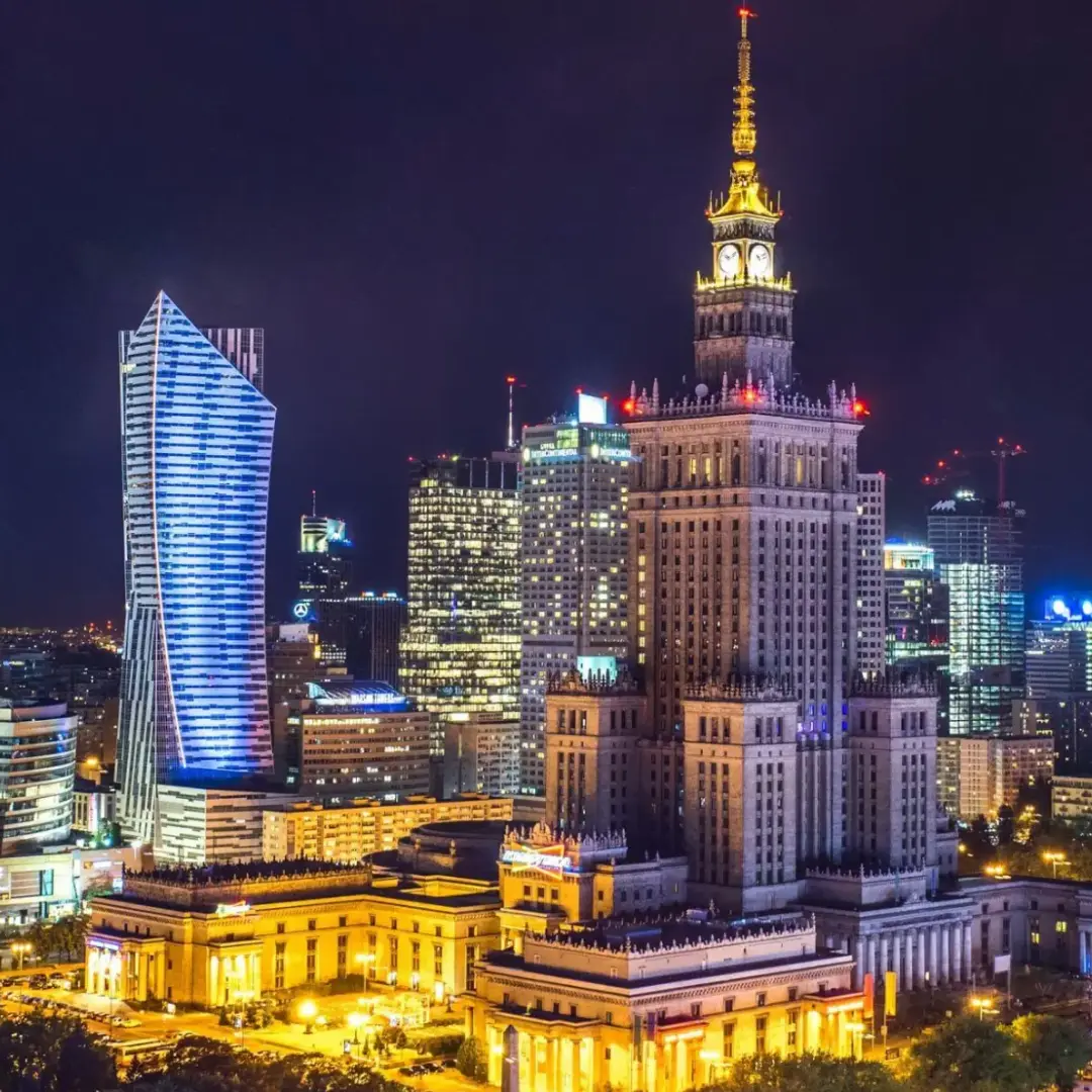 Cultura antigua en paisajes épicos