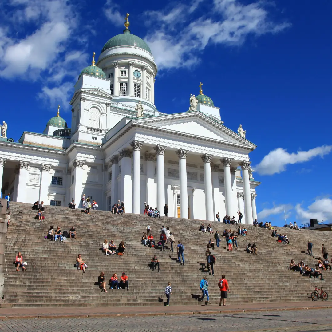 A Nordic proposal combining fjords cities and sailing