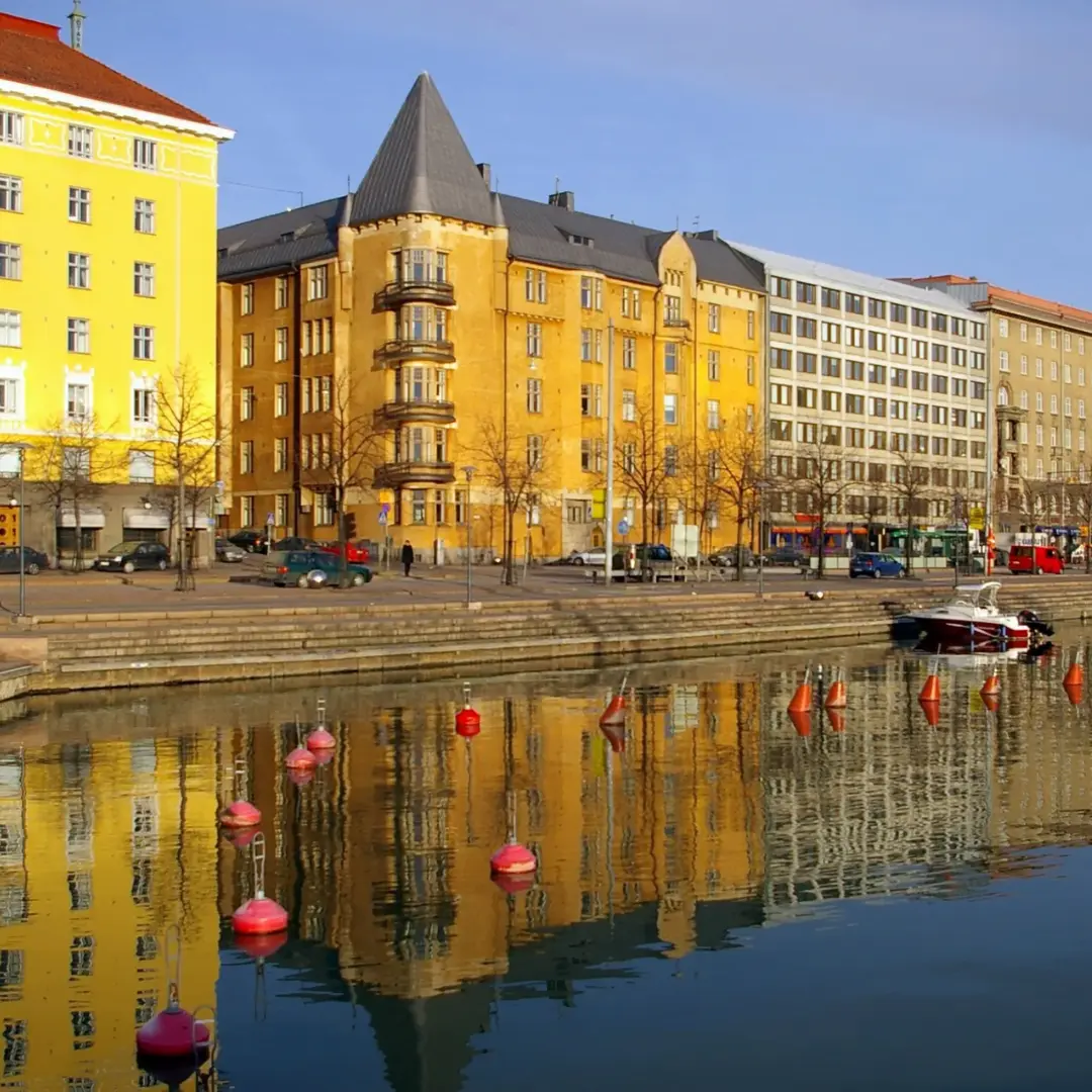 A Nordic proposal combining fjords cities and sailing