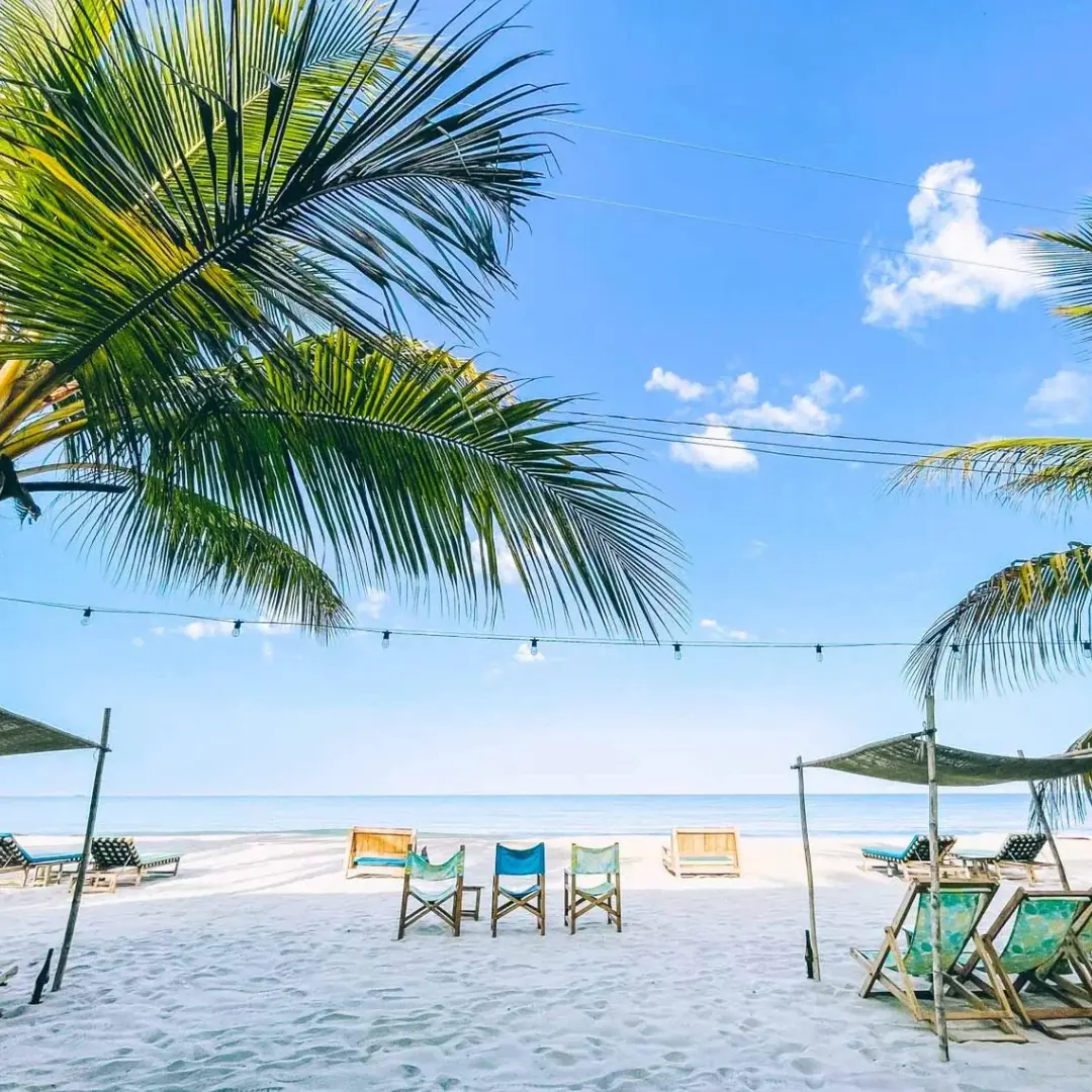 Refugio natural frente al mar