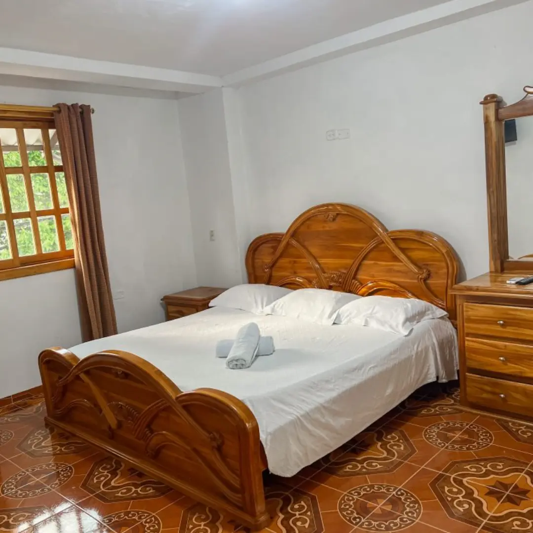 HOTEL BAHÍA PINORROA