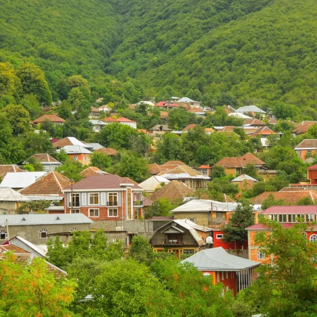 Circuito por el Cáucaso con asistencia en español