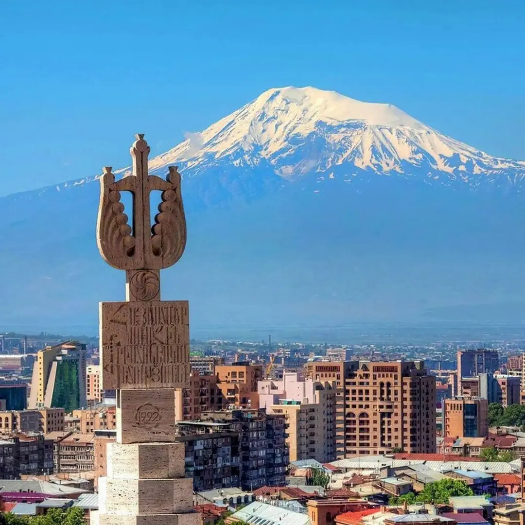 Experiencia cultural en el Cáucaso con guía en esp