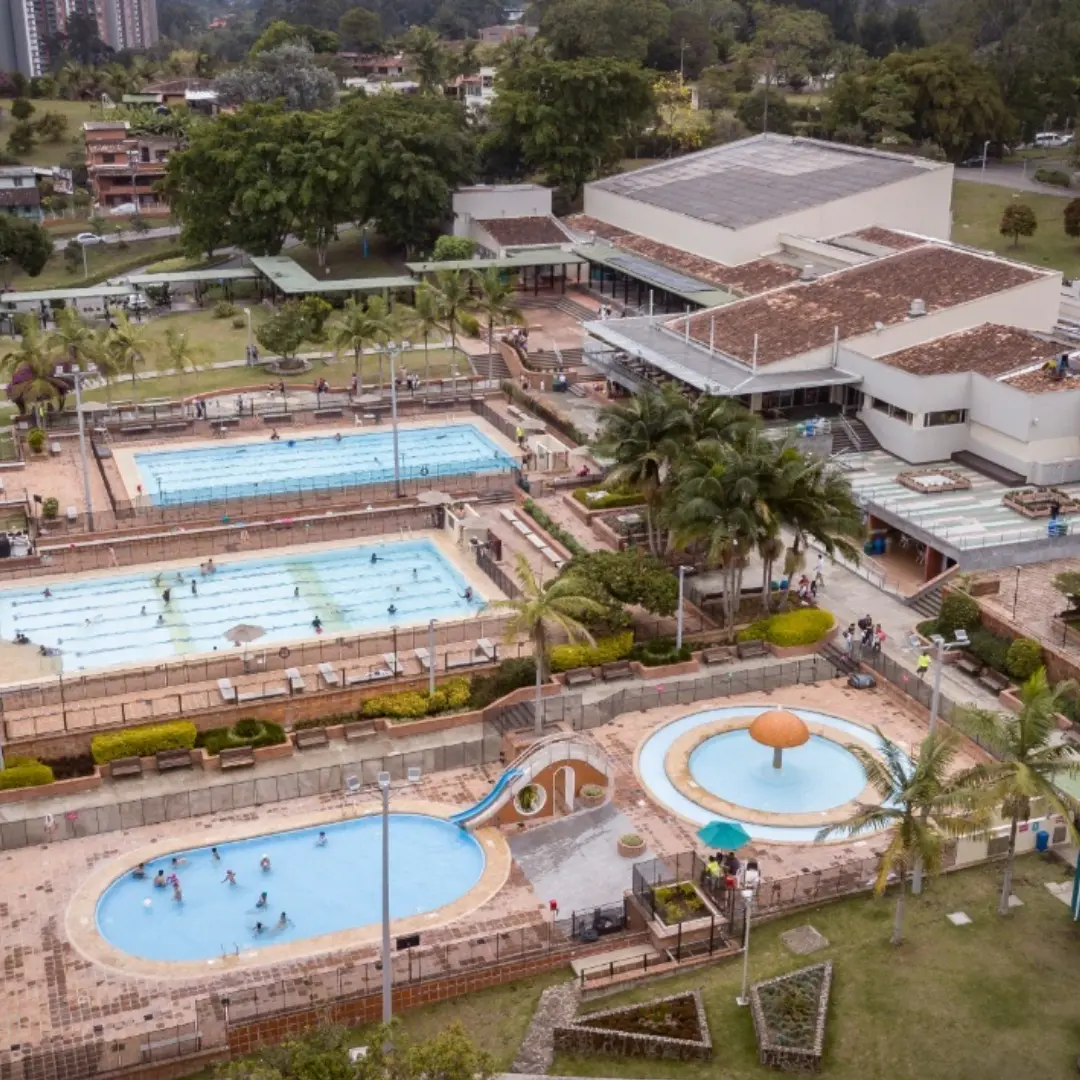 Entre montañas, talleres y maravillas naturales