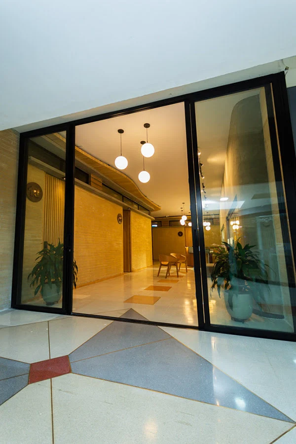 Iconic architecture and comfort in a prime location